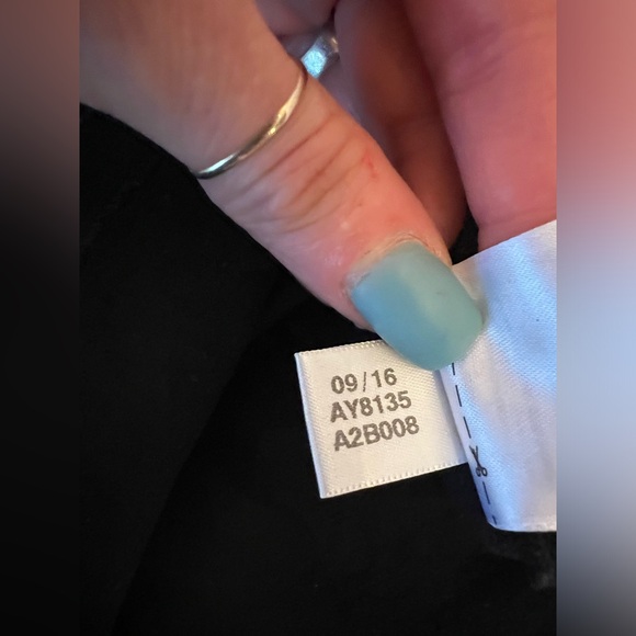 Adidas Cropped loose fit tank XS - Picture 7 of 10